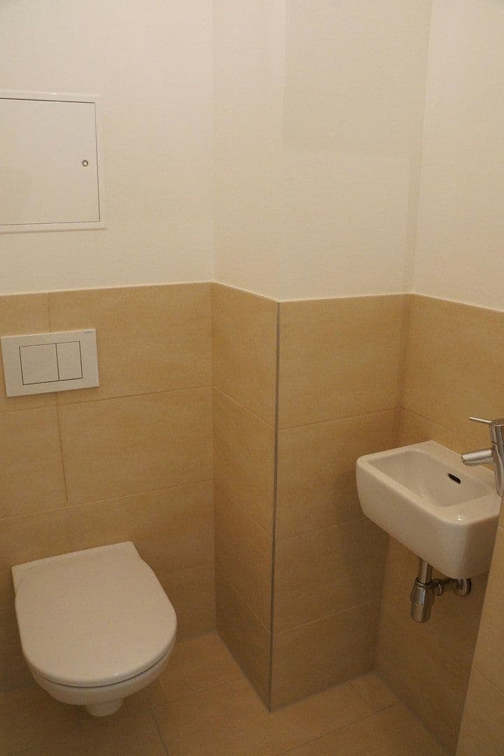 Pronájem garáže 8 m², Gersthoferstrasse 9, Wien, Wien Pronájem garáže 8 m², Gersthoferstrasse 9, Wien, Wien
