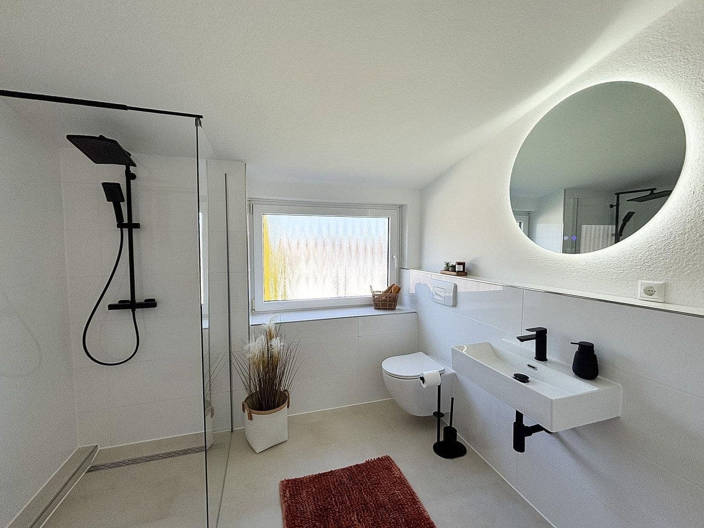 Prodej domu 117 m², pozemek 173 m², Stade, Dolní Sasko Prodej domu 117 m², pozemek 173 m², Stade, Dolní Sasko