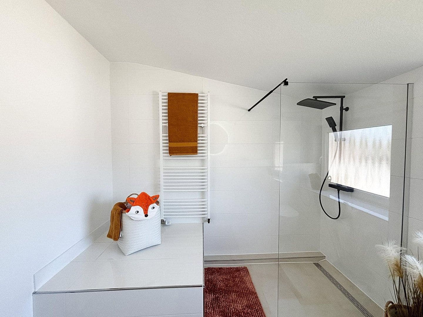 Prodej domu 117 m², pozemek 173 m², Stade, Dolní Sasko Prodej domu 117 m², pozemek 173 m², Stade, Dolní Sasko