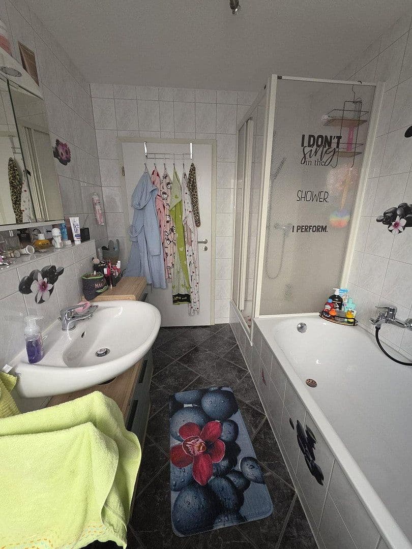 Pronájem bytu 3+1 70 m², Gotha, Durynsko Pronájem bytu 3+1 70 m², Gotha, Durynsko