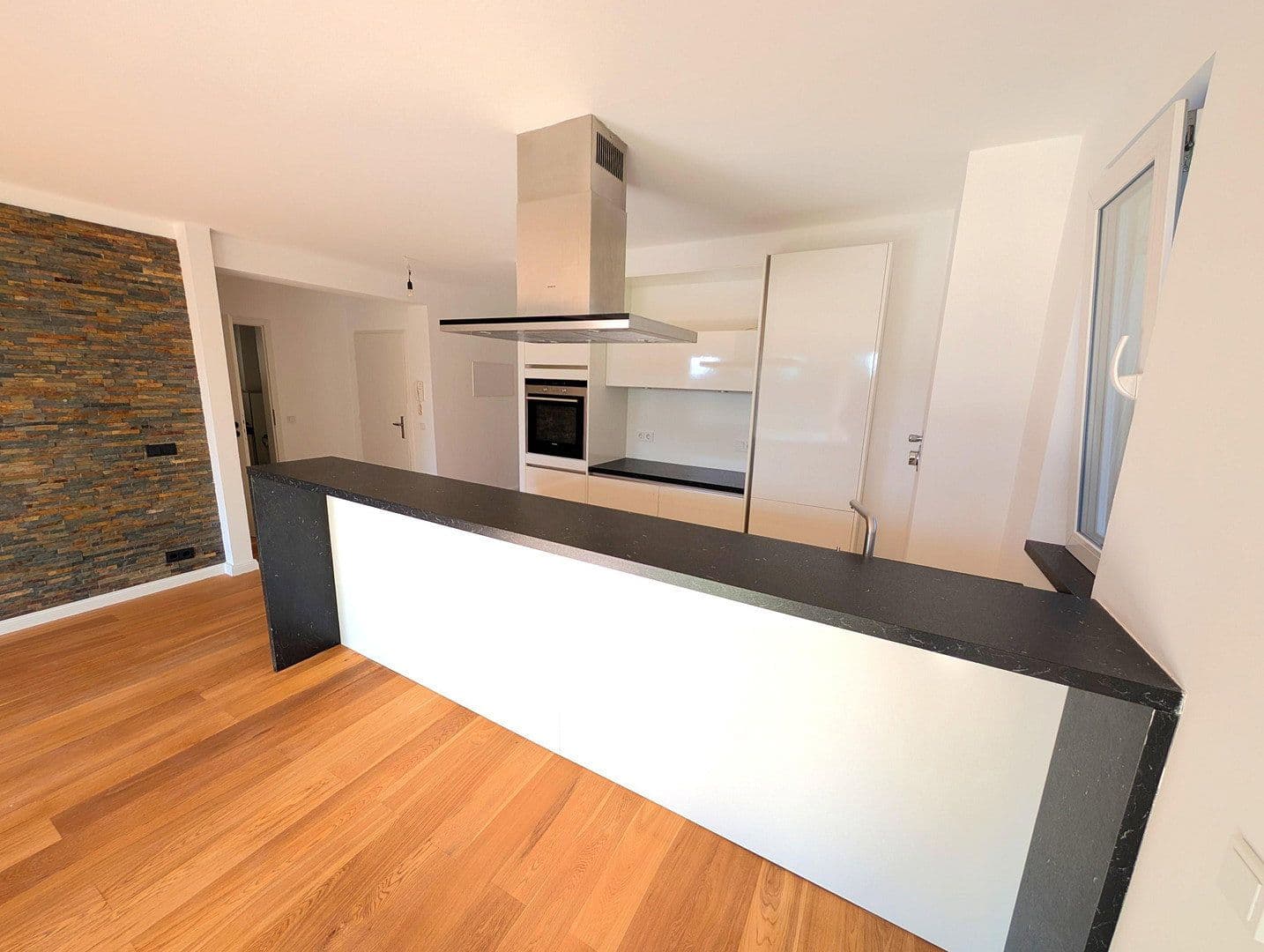 Prodej bytu 3+1 81 m², Saseler Chaussee 4a, Hamburg, Hamburg Prodej bytu 3+1 81 m², Saseler Chaussee 4a, Hamburg, Hamburg