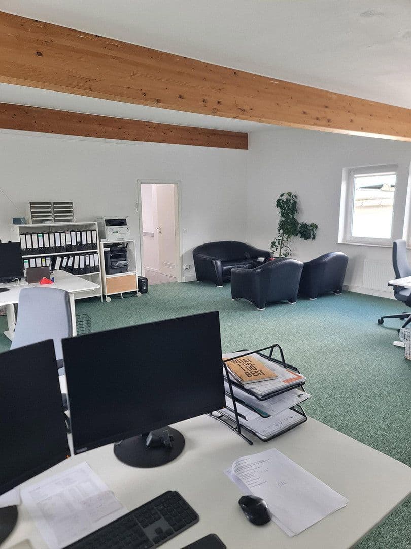 Pronájem nebytového prostoru 360 m², Ingelheim am Rhein, Porýní-Falc Pronájem nebytového prostoru 360 m², Ingelheim am Rhein, Porýní-Falc