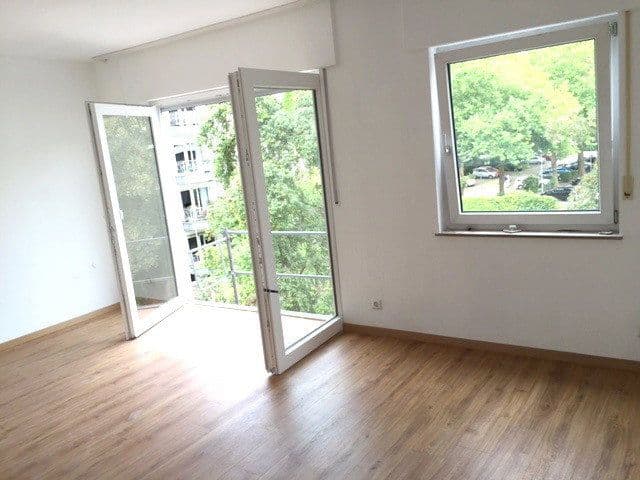 Pronájem bytu 3+1 105 m², Wilhelmstr. 66, Siegburg, Severní Porýní-Vestfálsko Pronájem bytu 3+1 105 m², Wilhelmstr. 66, Siegburg, Severní Porýní-Vestfálsko