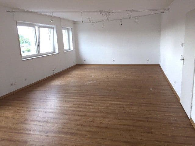 Pronájem bytu 3+1 105 m², Wilhelmstr. 66, Siegburg, Severní Porýní-Vestfálsko Pronájem bytu 3+1 105 m², Wilhelmstr. 66, Siegburg, Severní Porýní-Vestfálsko
