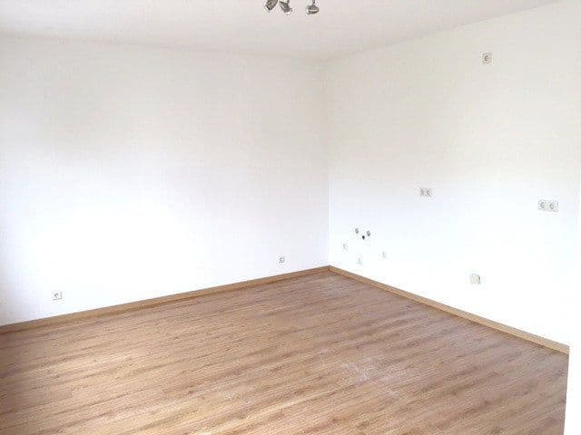 Pronájem bytu 3+1 105 m², Wilhelmstr. 66, Siegburg, Severní Porýní-Vestfálsko Pronájem bytu 3+1 105 m², Wilhelmstr. 66, Siegburg, Severní Porýní-Vestfálsko