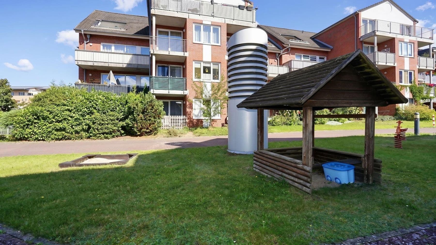 Pronájem bytu 2+1 69 m², Ellerried 26, Schwerin, Mecklenburg-Vorpommern Pronájem bytu 2+1 69 m², Ellerried 26, Schwerin, Mecklenburg-Vorpommern