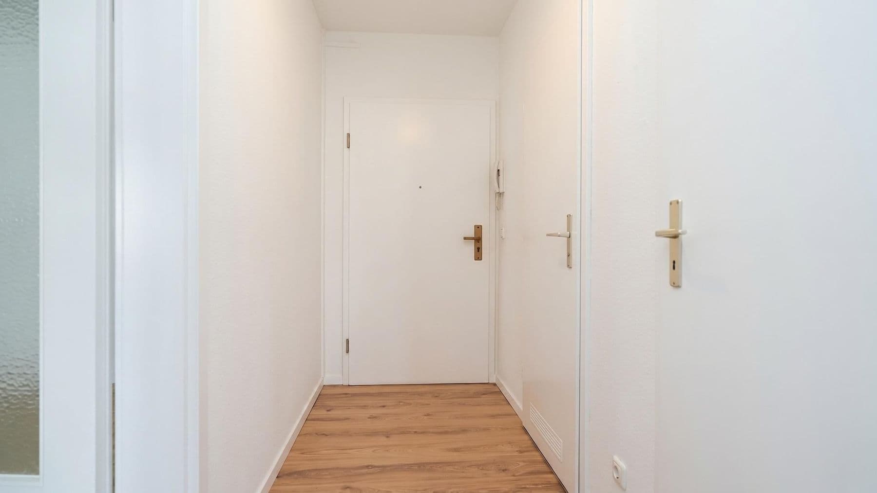 Pronájem bytu 2+1 69 m², Ellerried 26, Schwerin, Mecklenburg-Vorpommern Pronájem bytu 2+1 69 m², Ellerried 26, Schwerin, Mecklenburg-Vorpommern