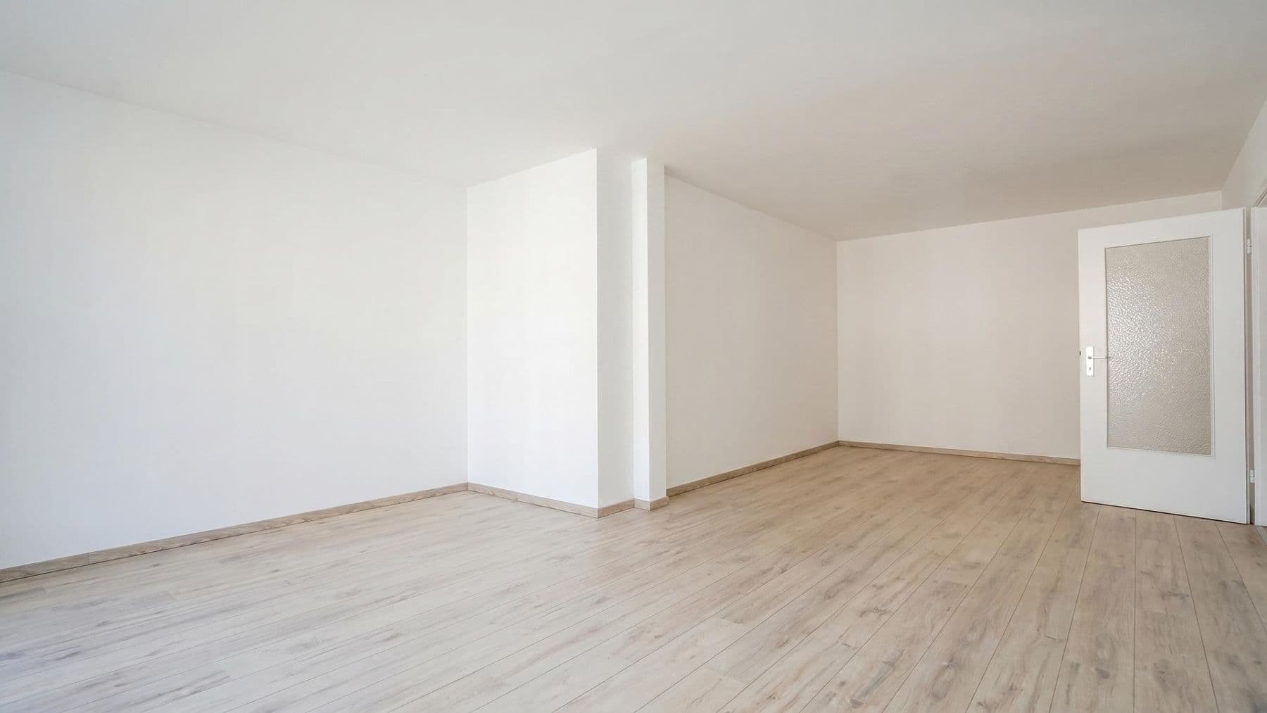 Pronájem bytu 2+1 69 m², Ellerried 26, Schwerin, Mecklenburg-Vorpommern Pronájem bytu 2+1 69 m², Ellerried 26, Schwerin, Mecklenburg-Vorpommern