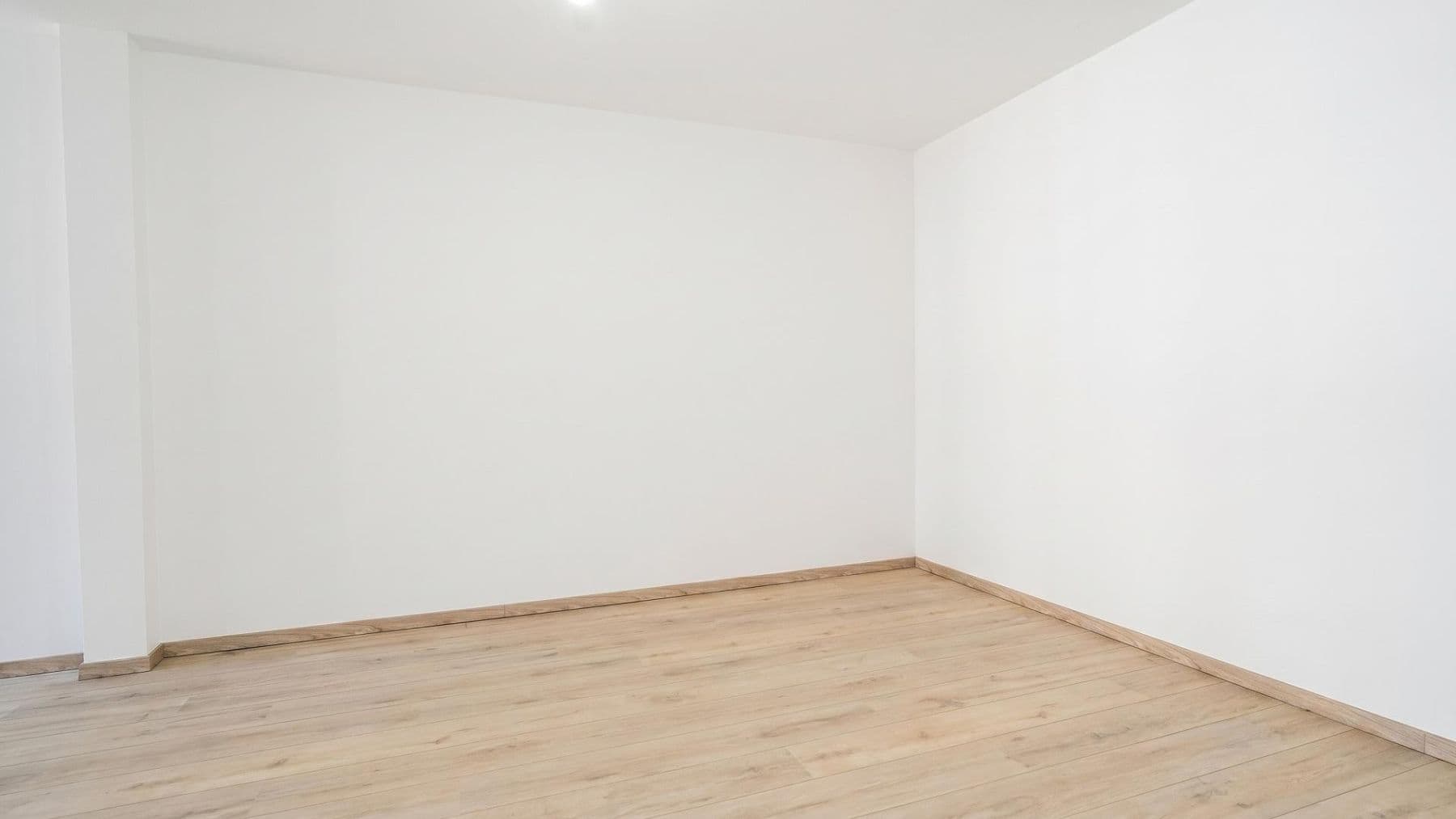 Pronájem bytu 2+1 69 m², Ellerried 26, Schwerin, Mecklenburg-Vorpommern Pronájem bytu 2+1 69 m², Ellerried 26, Schwerin, Mecklenburg-Vorpommern