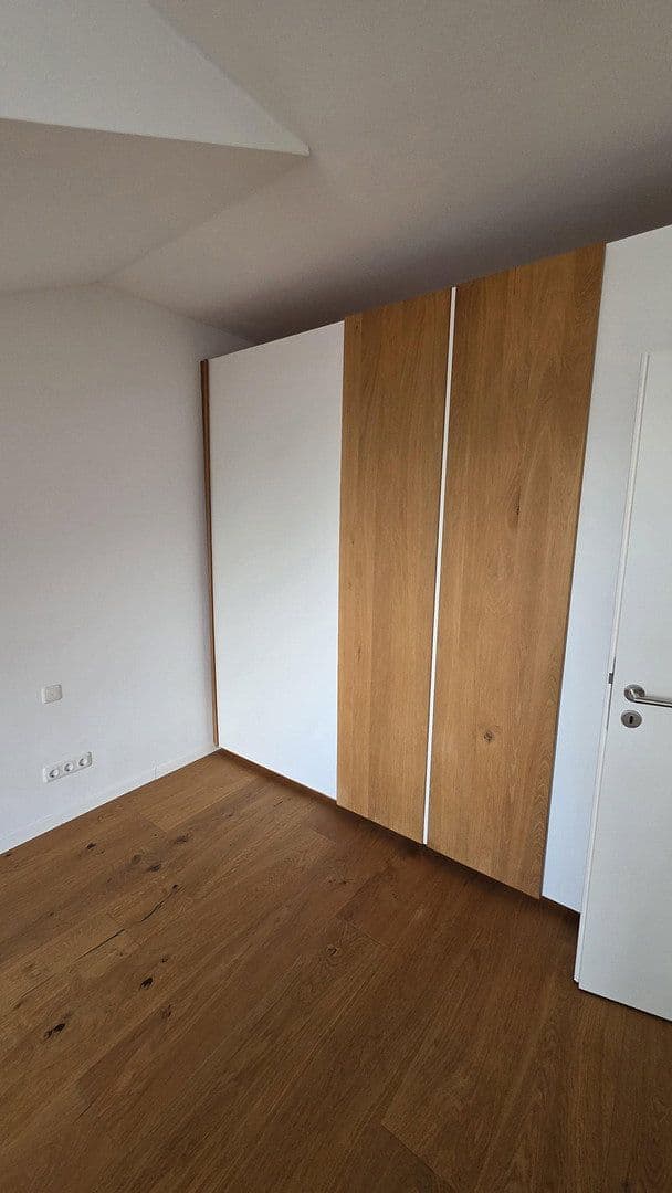 Prodej bytu 6+1 145 m², Brechtelstr. 12, Heidelberg, Bádensko-Württembersko Prodej bytu 6+1 145 m², Brechtelstr. 12, Heidelberg, Bádensko-Württembersko