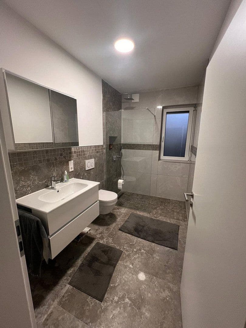 Pronájem bytu 3+1 75 m², Löwengasse 12, Lollar, Hessen Pronájem bytu 3+1 75 m², Löwengasse 12, Lollar, Hessen