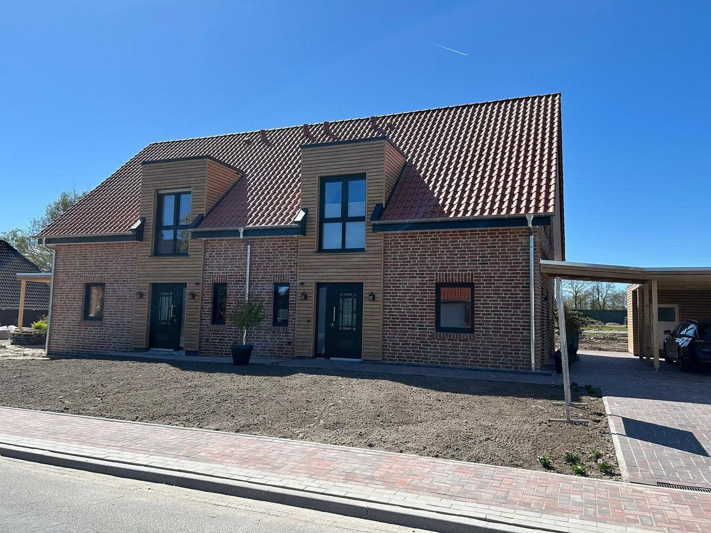 Prodej domu 120 m², pozemek 343 m², Osterende 48, Apen, Dolní Sasko Prodej domu 120 m², pozemek 343 m², Osterende 48, Apen, Dolní Sasko