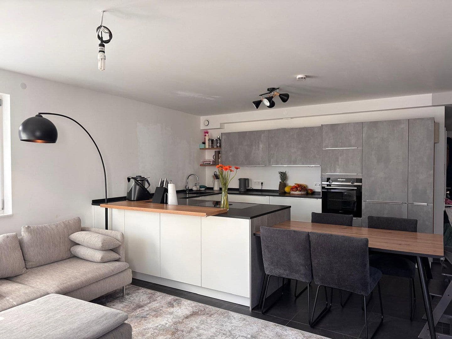 Pronájem bytu 4+1 123 m², Darmstadt, Hessen Pronájem bytu 4+1 123 m², Darmstadt, Hessen