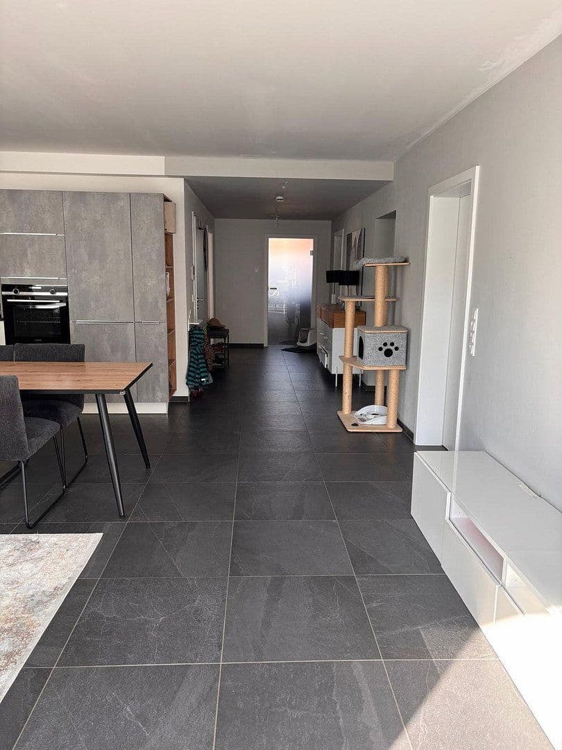 Pronájem bytu 4+1 123 m², Darmstadt, Hessen Pronájem bytu 4+1 123 m², Darmstadt, Hessen