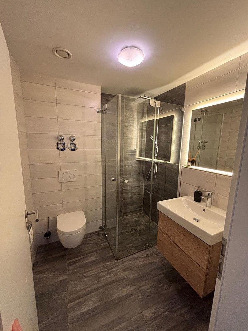 Pronájem bytu 4+1 123 m², Darmstadt, Hessen Pronájem bytu 4+1 123 m², Darmstadt, Hessen