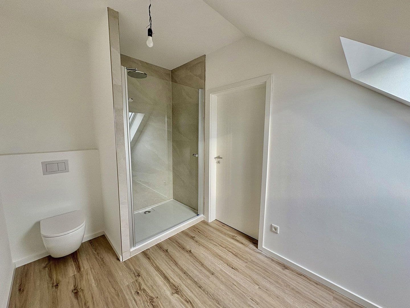 Prodej domu 179 m², pozemek 240 m², Willich, Severní Porýní-Vestfálsko Prodej domu 179 m², pozemek 240 m², Willich, Severní Porýní-Vestfálsko