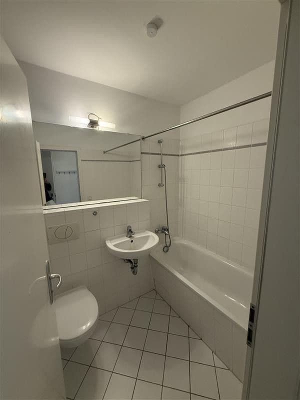 Pronájem bytu 1+1 28 m², Leberstr. 76, Berlin, Berlín Pronájem bytu 1+1 28 m², Leberstr. 76, Berlin, Berlín