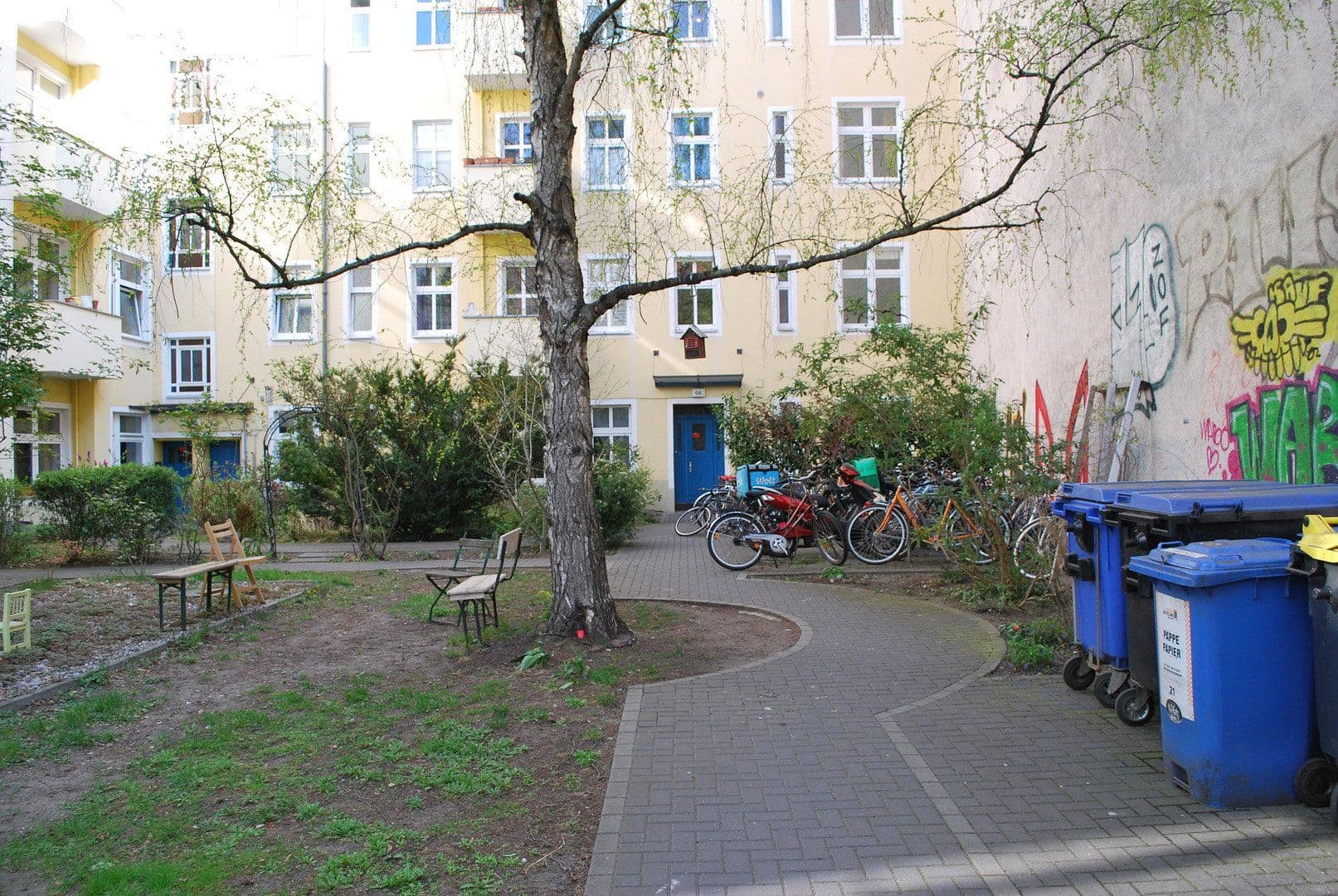 Prodej bytu 2+1 41 m², Pflügerstr. 64, Berlin, Berlín Prodej bytu 2+1 41 m², Pflügerstr. 64, Berlin, Berlín