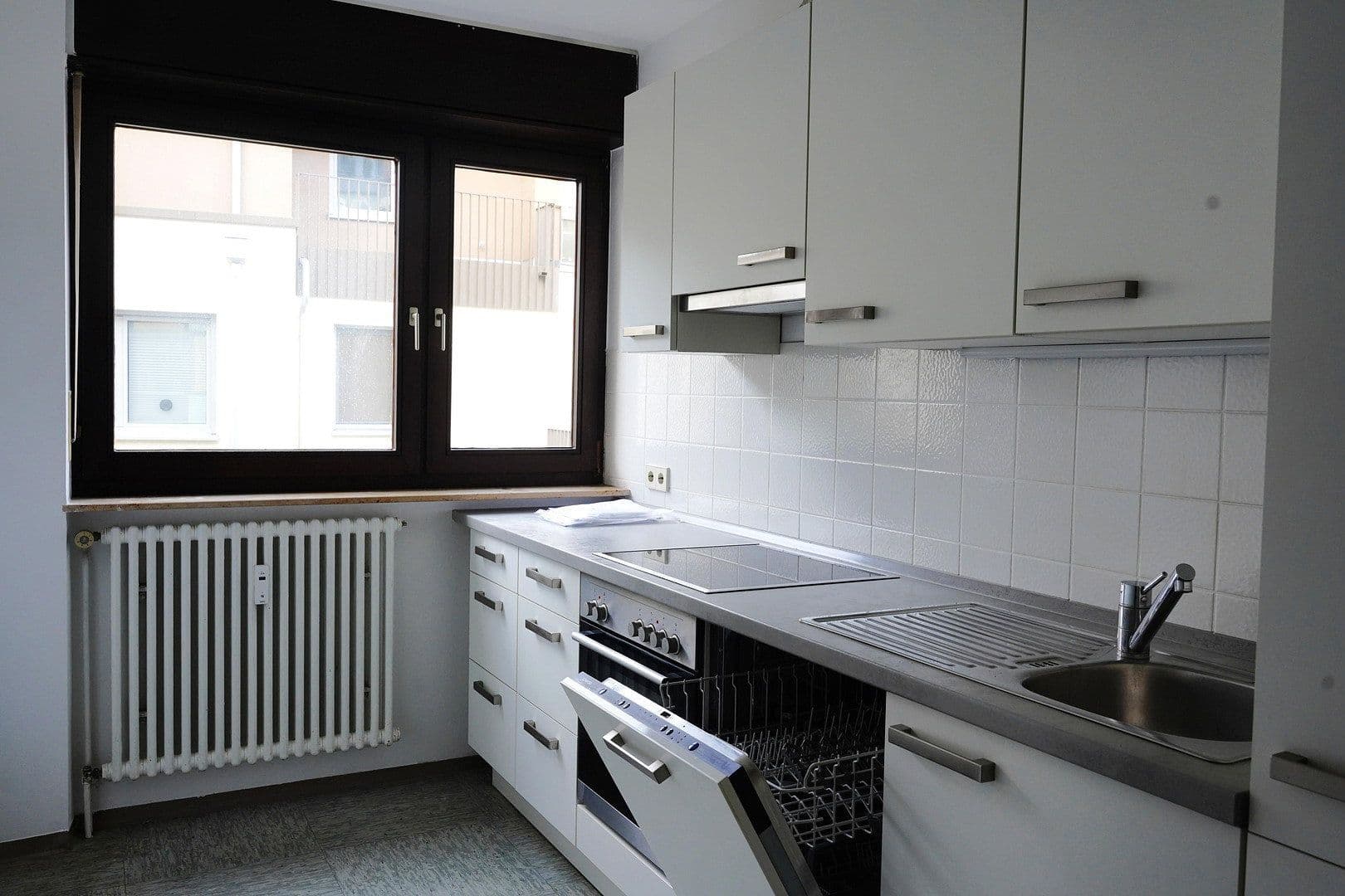 Prodej bytu 3+kk 97 m², Kastellweg 10, Heidelberg, Bádensko-Württembersko Prodej bytu 3+kk 97 m², Kastellweg 10, Heidelberg, Bádensko-Württembersko