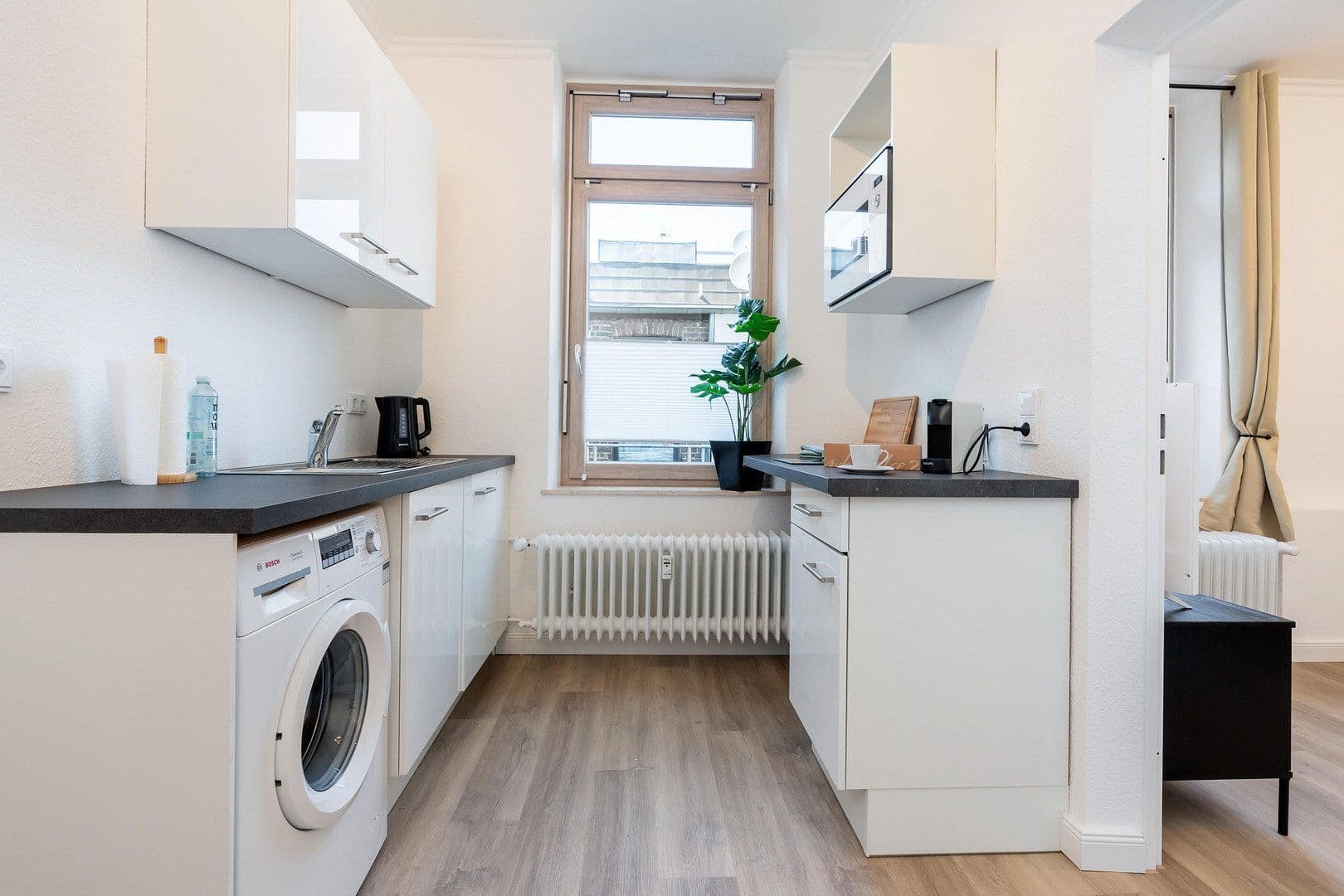 Pronájem bytu 2+1 33 m², Kapellenstr. 43, Cáchy, Severní Porýní-Vestfálsko Pronájem bytu 2+1 33 m², Kapellenstr. 43, Cáchy, Severní Porýní-Vestfálsko