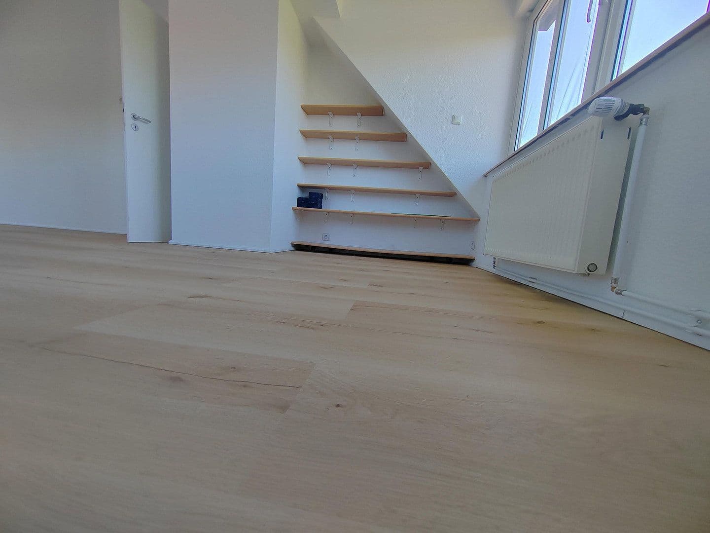 Prodej bytu 4+1 84 m², Ernststr.89, Berlin, Berlín Prodej bytu 4+1 84 m², Ernststr.89, Berlin, Berlín