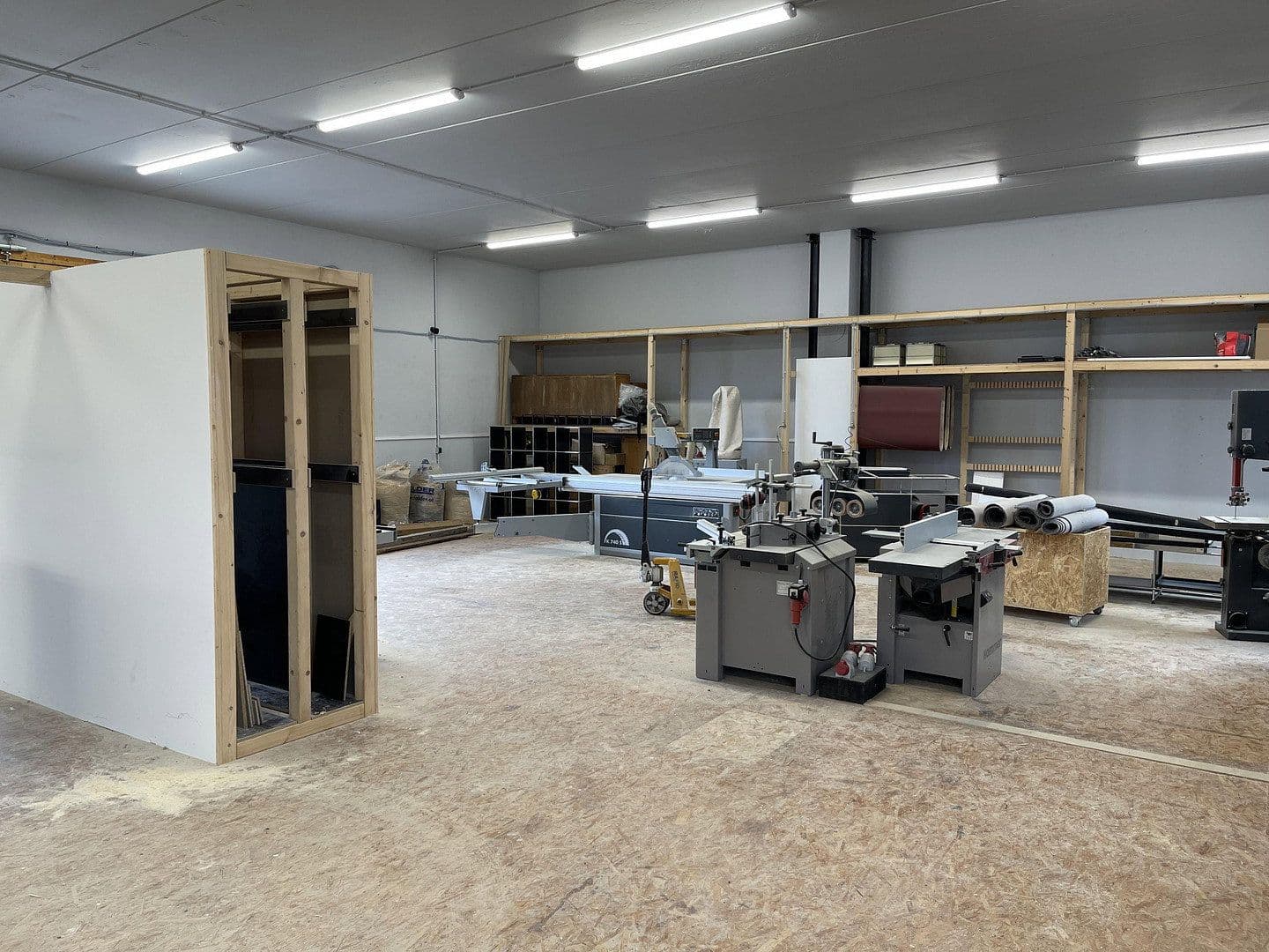 Pronájem nebytového prostoru 160 m², Uffing, Bavorsko Pronájem nebytového prostoru 160 m², Uffing, Bavorsko