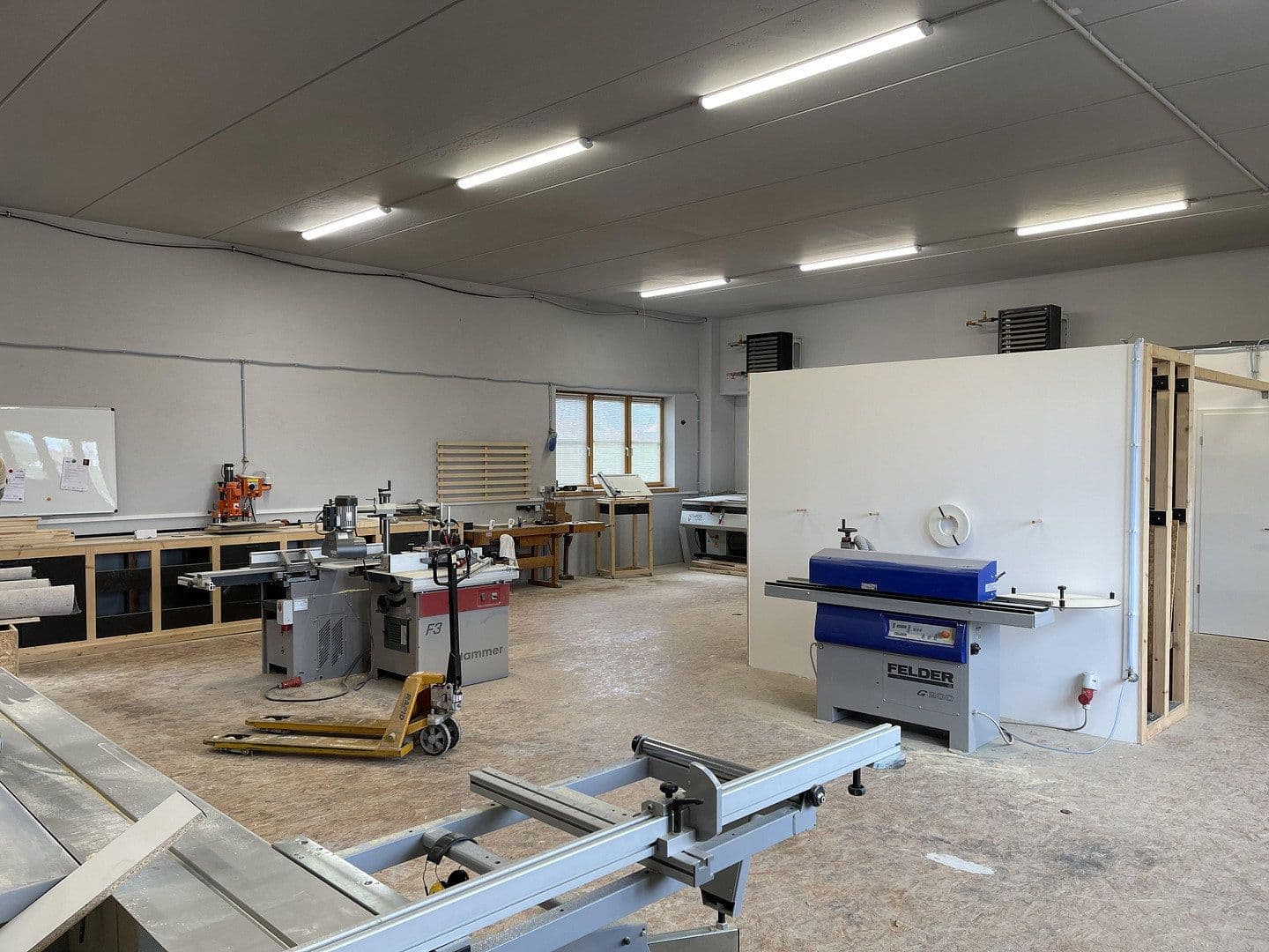 Pronájem nebytového prostoru 160 m², Uffing, Bavorsko Pronájem nebytového prostoru 160 m², Uffing, Bavorsko