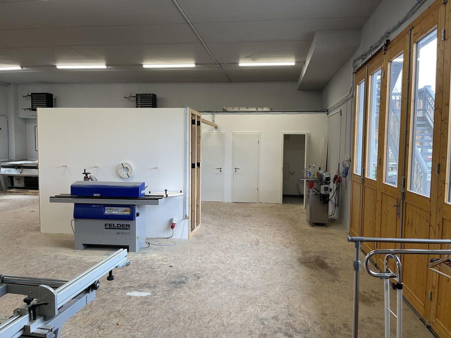 Pronájem nebytového prostoru 160 m², Uffing, Bavorsko Pronájem nebytového prostoru 160 m², Uffing, Bavorsko