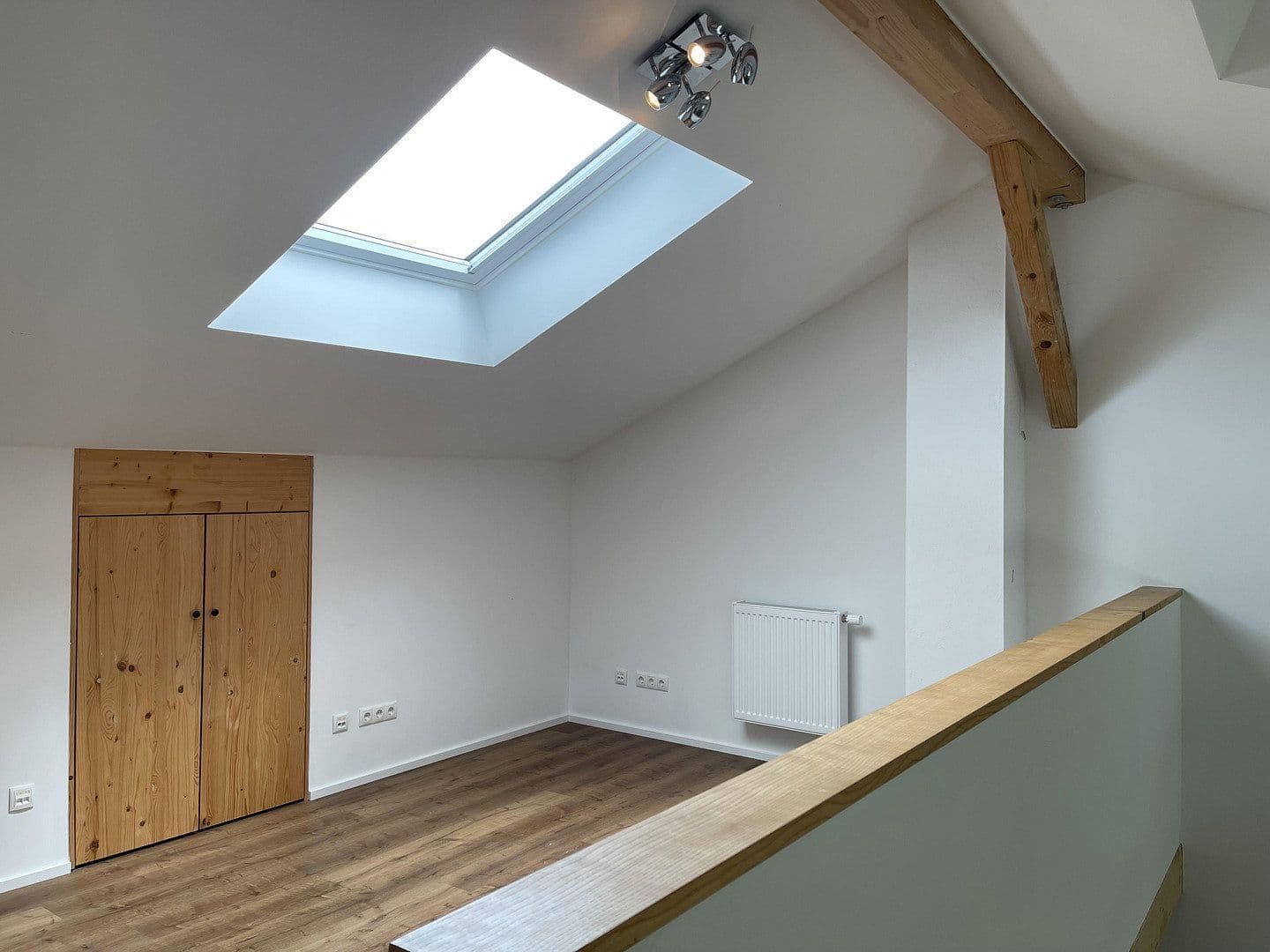 Pronájem kanceláře 70 m², Uffing, Bavorsko Pronájem kanceláře 70 m², Uffing, Bavorsko