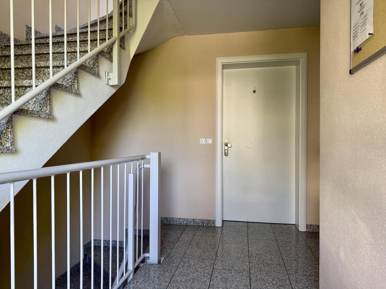 Prodej bytu 3+1 93 m², Robert-Schumann-Straße 49, Neuburg an der Donau, Bavorsko Prodej bytu 3+1 93 m², Robert-Schumann-Straße 49, Neuburg an der Donau, Bavorsko