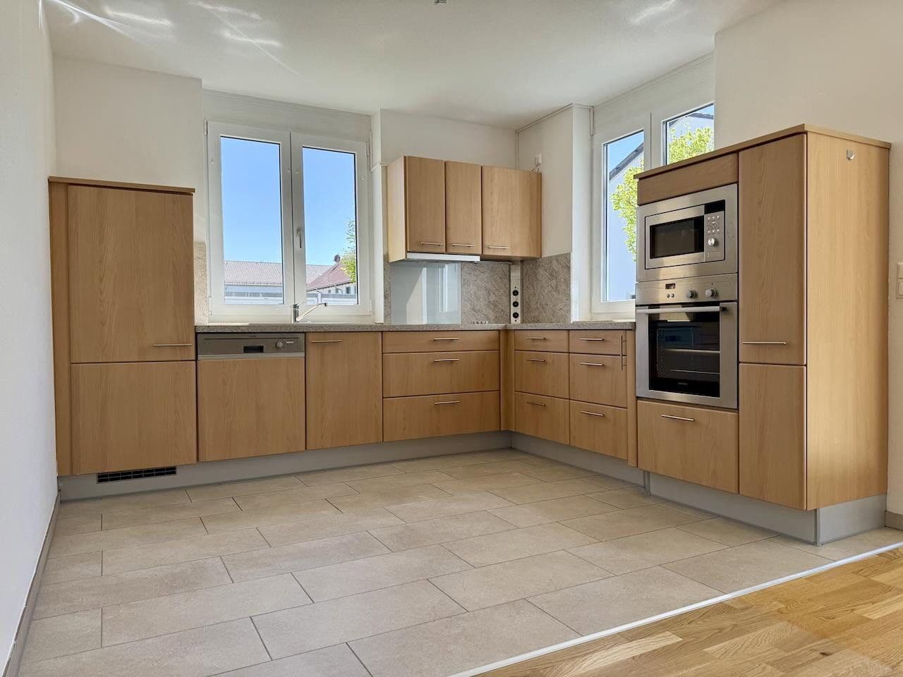 Prodej bytu 3+1 93 m², Robert-Schumann-Straße 49, Neuburg an der Donau, Bavorsko Prodej bytu 3+1 93 m², Robert-Schumann-Straße 49, Neuburg an der Donau, Bavorsko