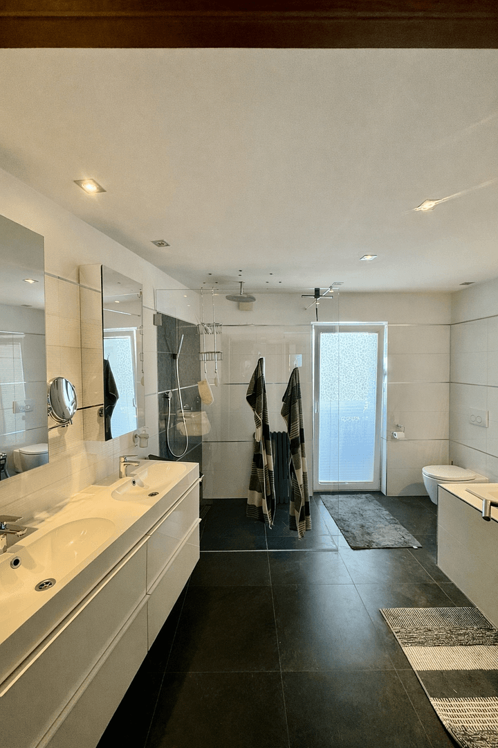Pronájem bytu 3+1 131 m², Pulheim, Severní Porýní-Vestfálsko Pronájem bytu 3+1 131 m², Pulheim, Severní Porýní-Vestfálsko