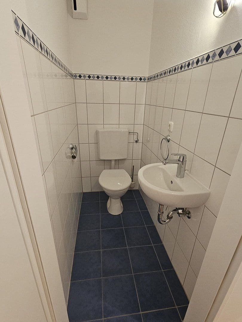 Prodej bytu 3+1 84 m², Herzogstrasse 112, München, Bavorsko Prodej bytu 3+1 84 m², Herzogstrasse 112, München, Bavorsko