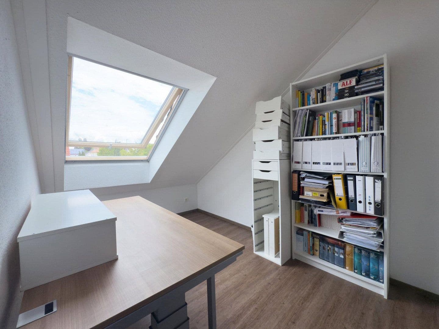 Pronájem domu 141 m², pozemek 196 m², Bad Kreuznach, Porýní-Falc Pronájem domu 141 m², pozemek 196 m², Bad Kreuznach, Porýní-Falc