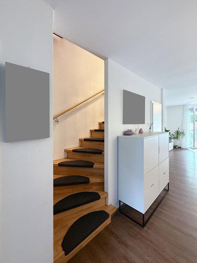 Pronájem domu 141 m², pozemek 196 m², Bad Kreuznach, Porýní-Falc Pronájem domu 141 m², pozemek 196 m², Bad Kreuznach, Porýní-Falc