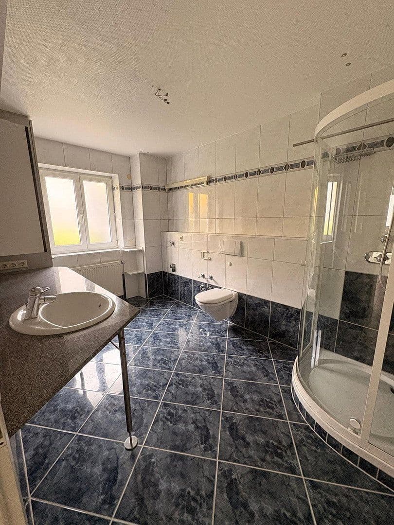 Pronájem bytu 4+1 134 m², Würzburg Oberdürrbach, Bavorsko Pronájem bytu 4+1 134 m², Würzburg Oberdürrbach, Bavorsko