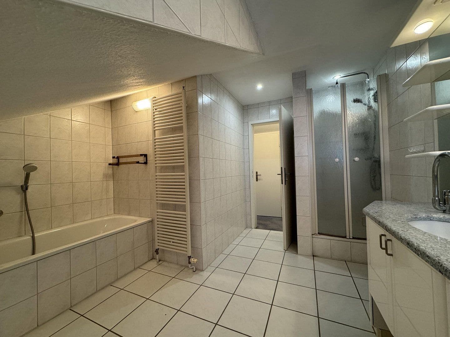Pronájem bytu 3+1 110 m², Achim, Dolní Sasko Pronájem bytu 3+1 110 m², Achim, Dolní Sasko
