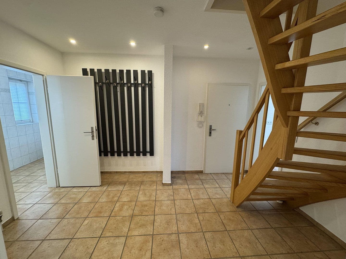 Pronájem bytu 3+1 110 m², Achim, Dolní Sasko Pronájem bytu 3+1 110 m², Achim, Dolní Sasko