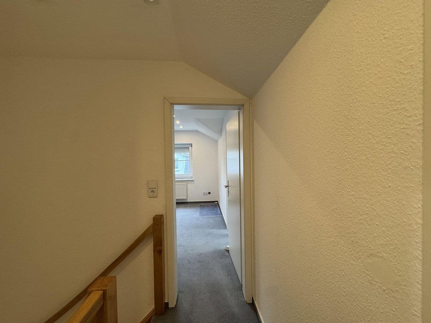 Pronájem bytu 3+1 110 m², Achim, Dolní Sasko Pronájem bytu 3+1 110 m², Achim, Dolní Sasko