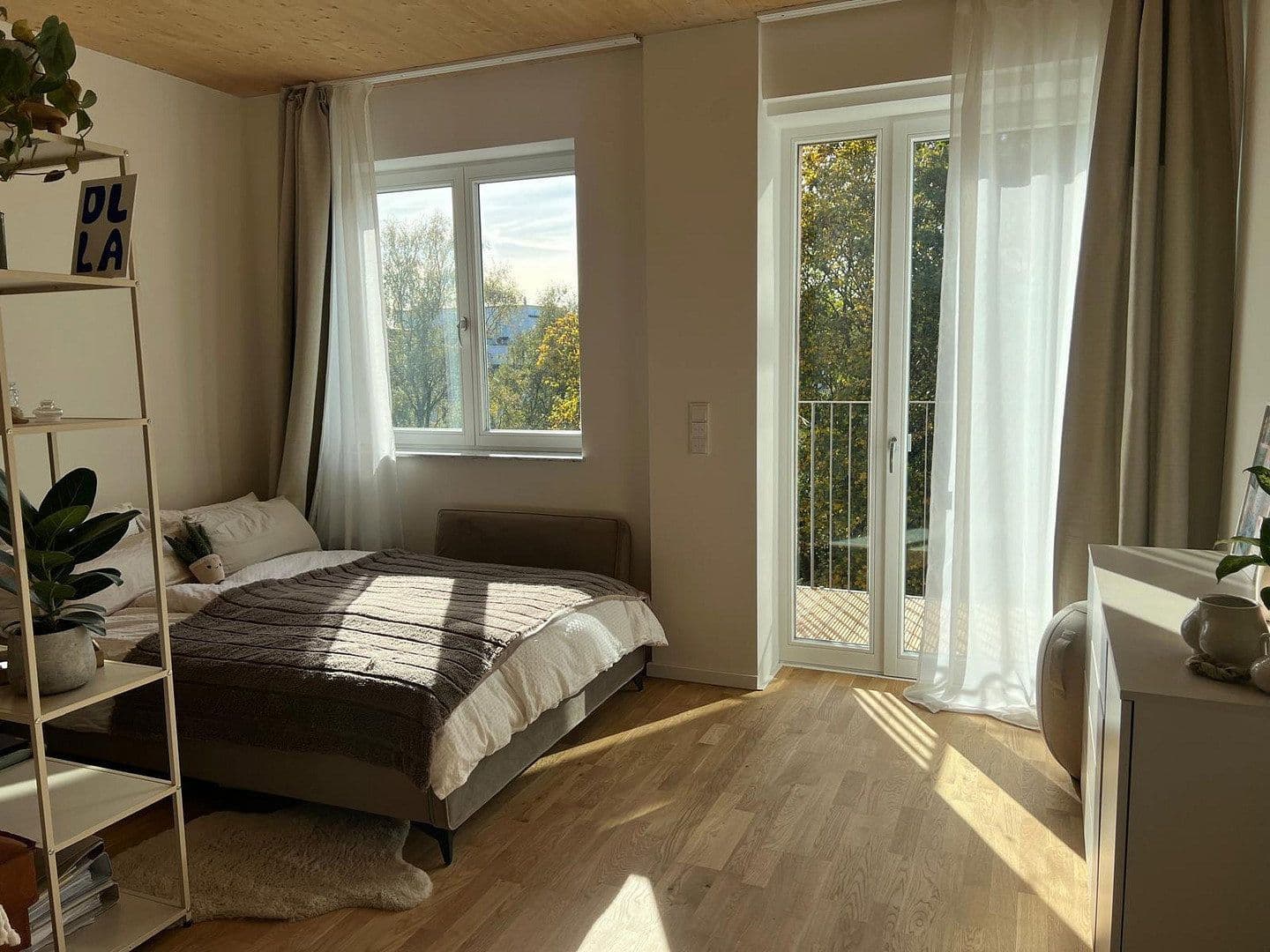 Pronájem bytu 3+1 69 m², Giselastraße 11, Bezirk Lichtenberg, Berlín Pronájem bytu 3+1 69 m², Giselastraße 11, Bezirk Lichtenberg, Berlín