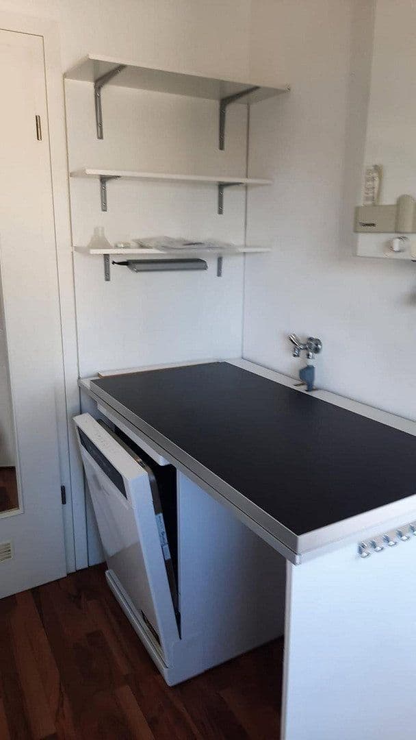 Pronájem bytu 2+1 57 m², Stuttgart, Bádensko-Württembersko Pronájem bytu 2+1 57 m², Stuttgart, Bádensko-Württembersko
