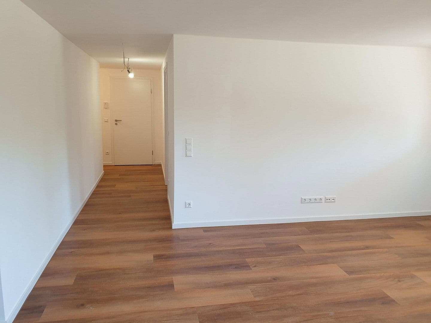 Pronájem bytu 2+1 52 m², Blumenstr. 50, Gerlingen, Bádensko-Württembersko Pronájem bytu 2+1 52 m², Blumenstr. 50, Gerlingen, Bádensko-Württembersko