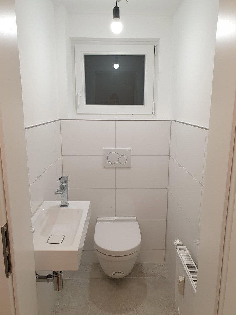Pronájem bytu 2+1 52 m², Blumenstr. 50, Gerlingen, Bádensko-Württembersko Pronájem bytu 2+1 52 m², Blumenstr. 50, Gerlingen, Bádensko-Württembersko