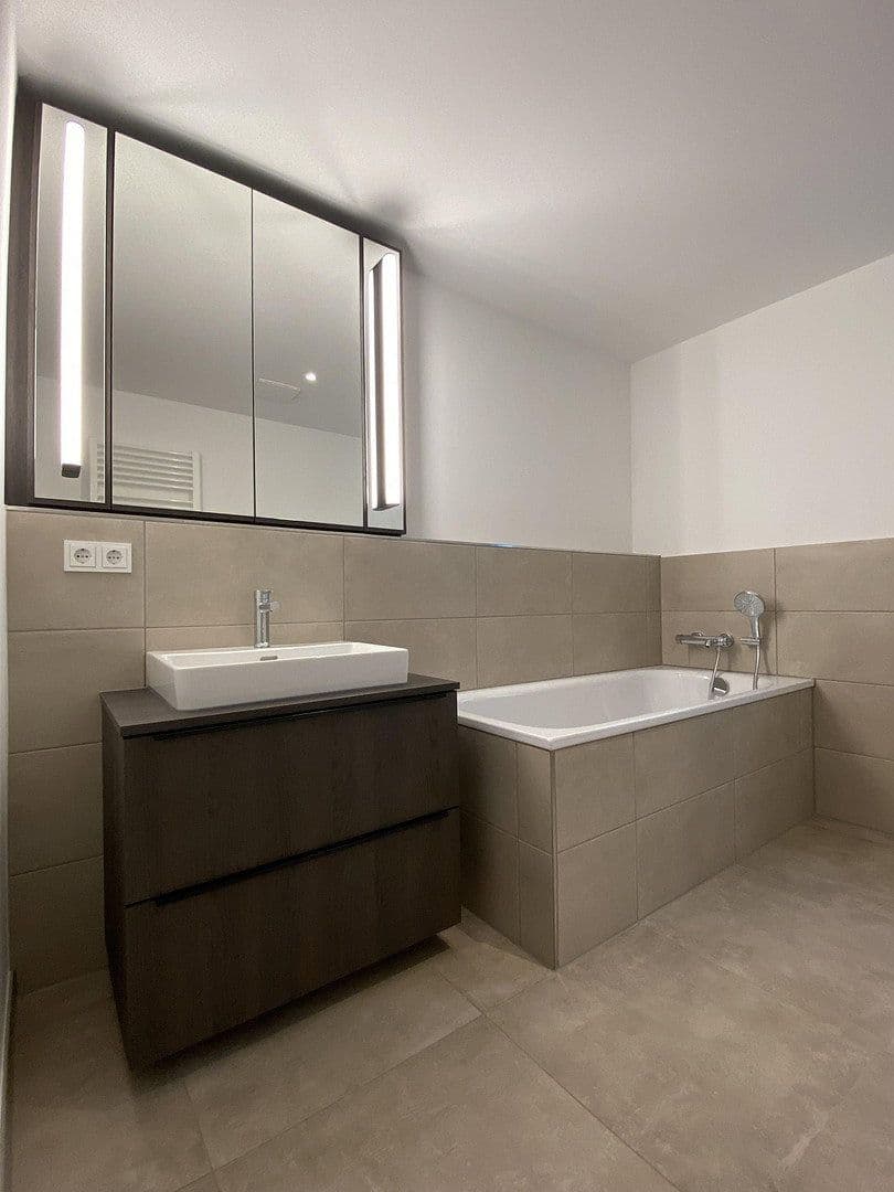 Pronájem bytu 4+1 149 m², Uhlenhorster Weg 31A, Hamburg, Hamburg Pronájem bytu 4+1 149 m², Uhlenhorster Weg 31A, Hamburg, Hamburg