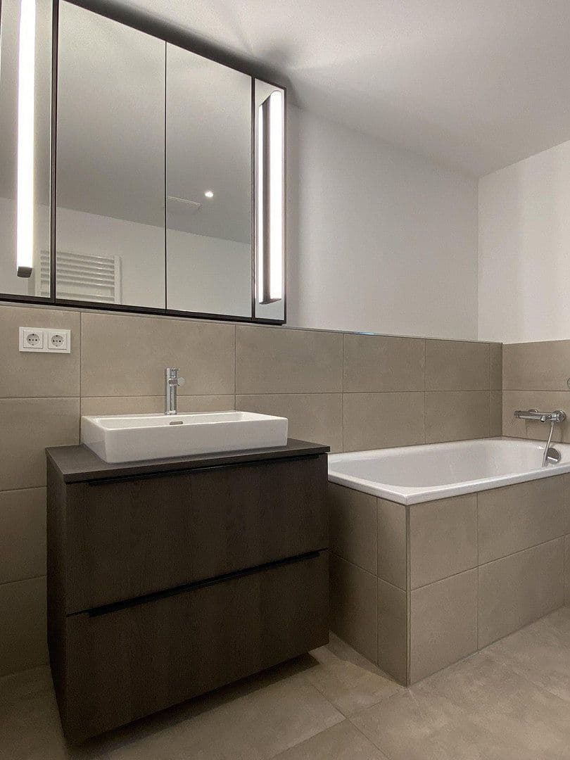Pronájem bytu 4+1 149 m², Uhlenhorster Weg 31A, Hamburg, Hamburg Pronájem bytu 4+1 149 m², Uhlenhorster Weg 31A, Hamburg, Hamburg