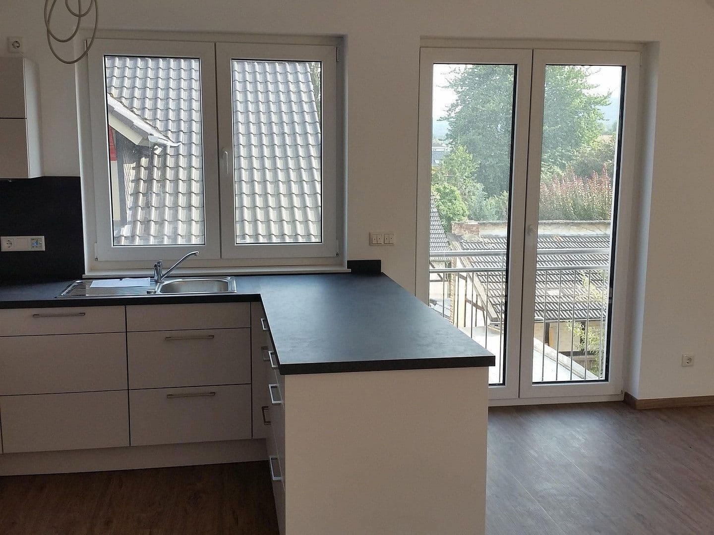 Pronájem bytu 3+1 102 m², Harleshäuser Straße 133, Kassel, Hessen Pronájem bytu 3+1 102 m², Harleshäuser Straße 133, Kassel, Hessen
