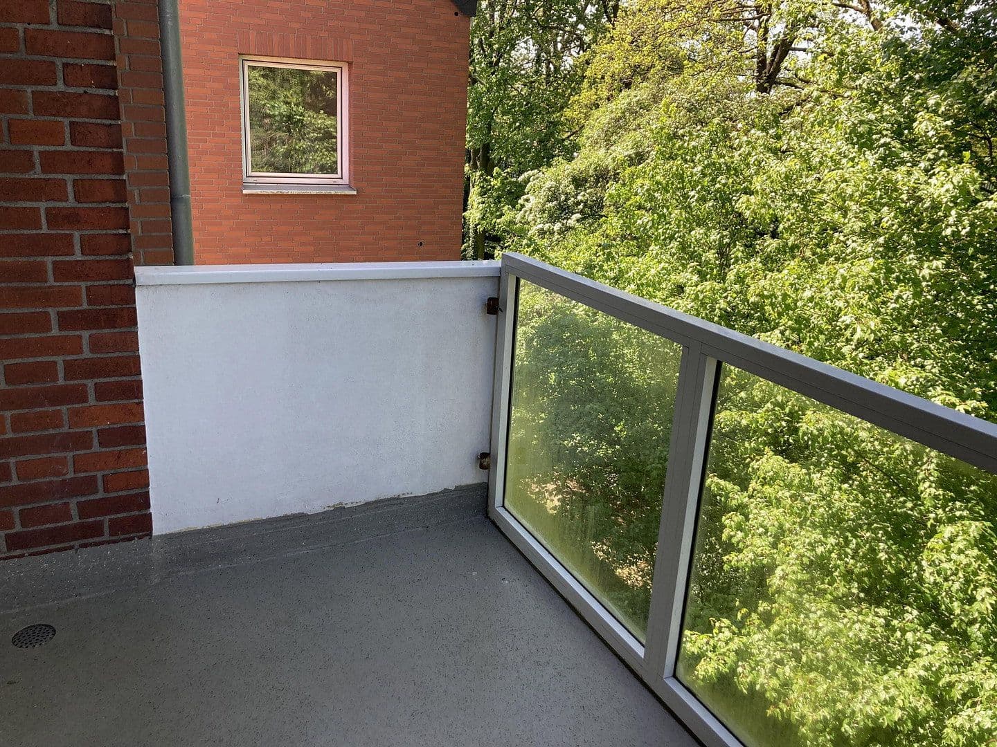 Pronájem bytu 3+1 80 m², Bremen, Bremen Pronájem bytu 3+1 80 m², Bremen, Bremen