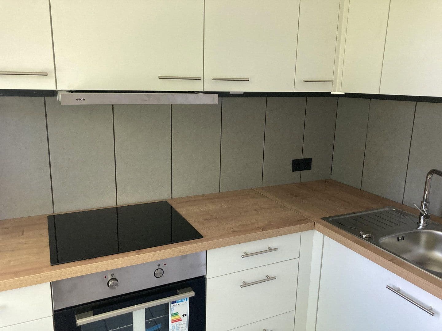 Pronájem bytu 3+1 80 m², Bremen, Bremen Pronájem bytu 3+1 80 m², Bremen, Bremen