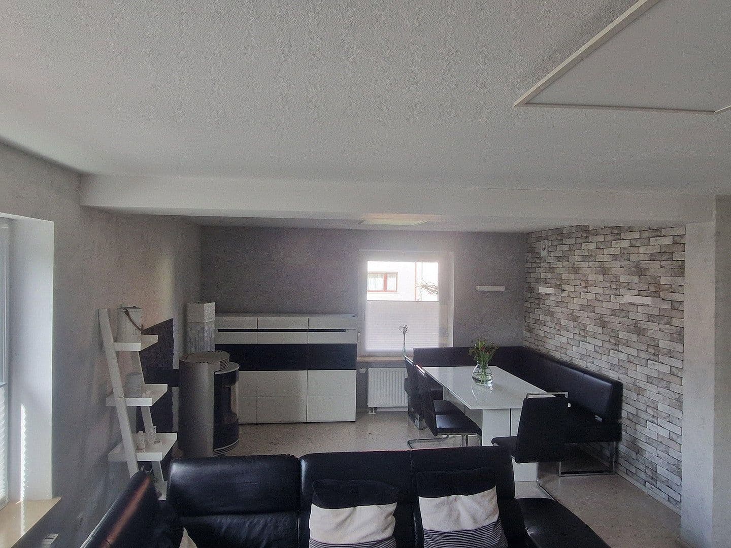 Prodej domu 122 m², pozemek 656 m², Hohe Börde, Sasko-Anhaltsko Prodej domu 122 m², pozemek 656 m², Hohe Börde, Sasko-Anhaltsko