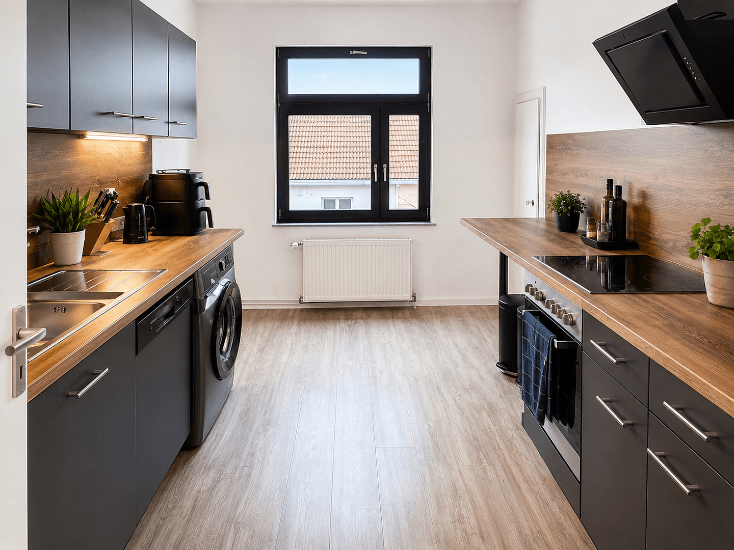 Pronájem bytu 3+1 62 m², Paulinenstraße 9, Eisenach, Durynsko Pronájem bytu 3+1 62 m², Paulinenstraße 9, Eisenach, Durynsko